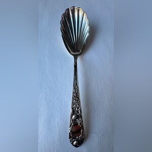 S Kirk & Son Rose Pattern Sterling Silver Sugar Spoon  Shell Bowl No Monos